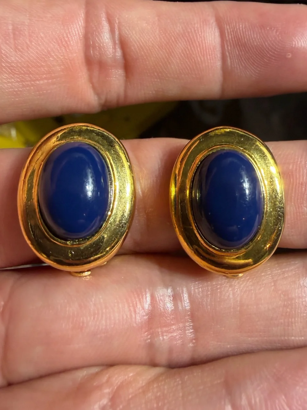 Vintage Gold-Tone Navy Oval Clip-On Earrings